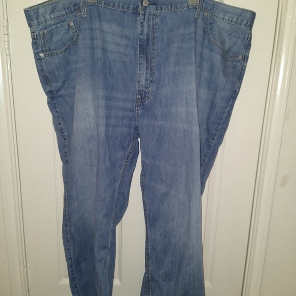 Levis 559 Blue Medium Wash Denim Jeans Men's sz 52x29. - Picture 1 of 7
